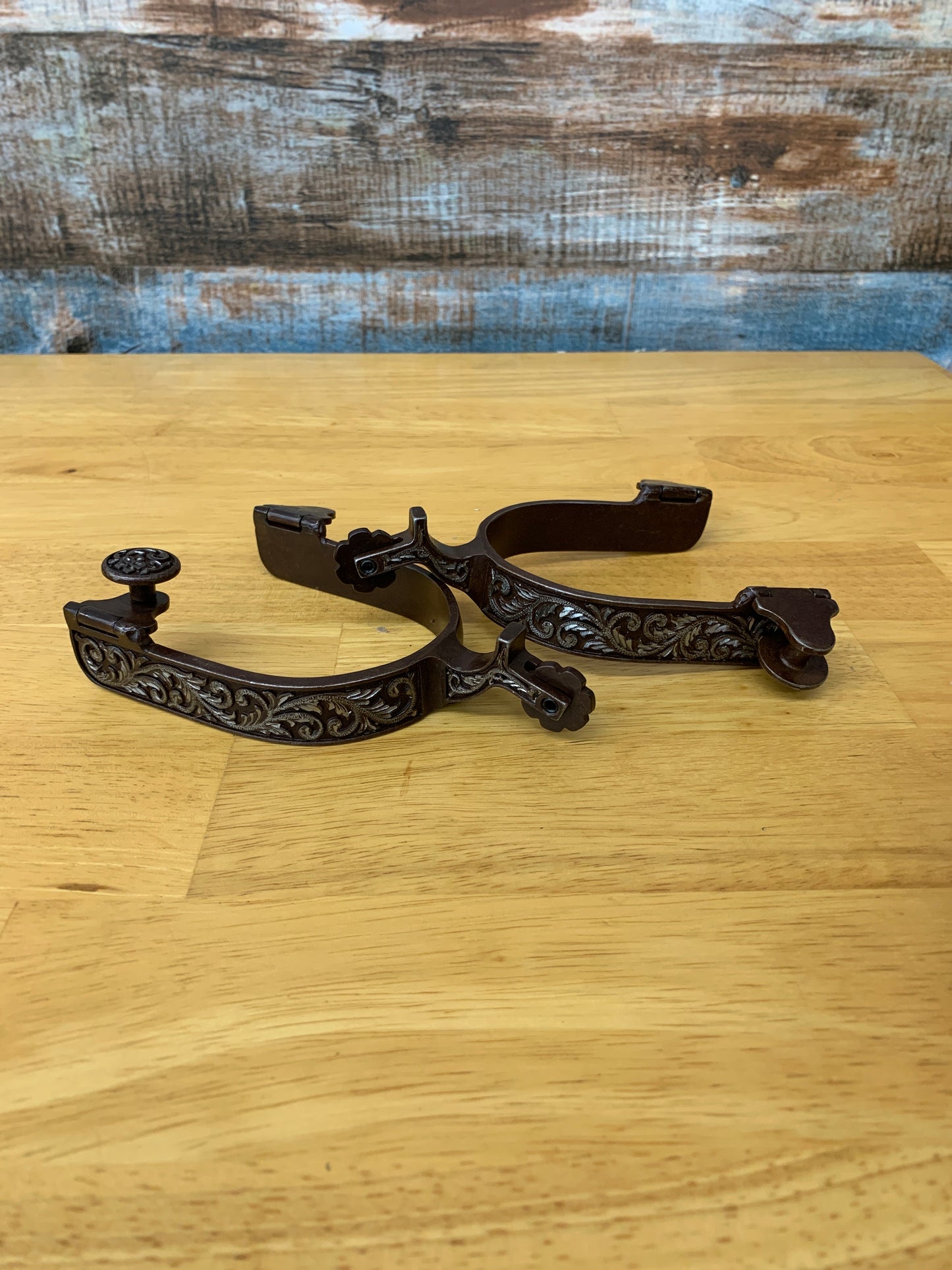 Antique Spur 3/4” W/ Silver Floral Trim