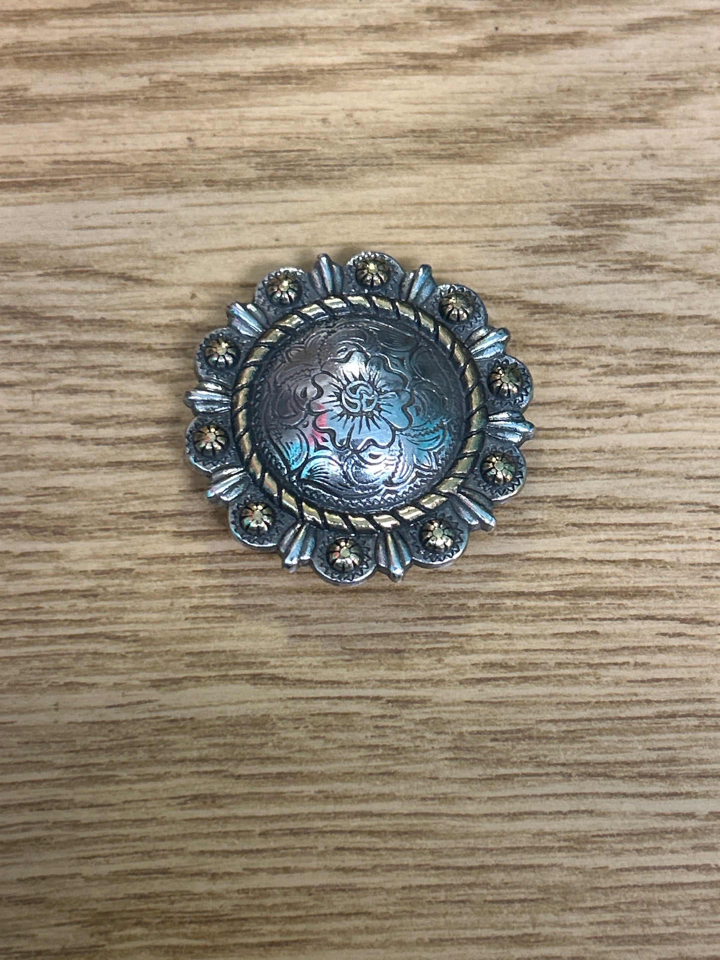 Berry Concho with Rope Border