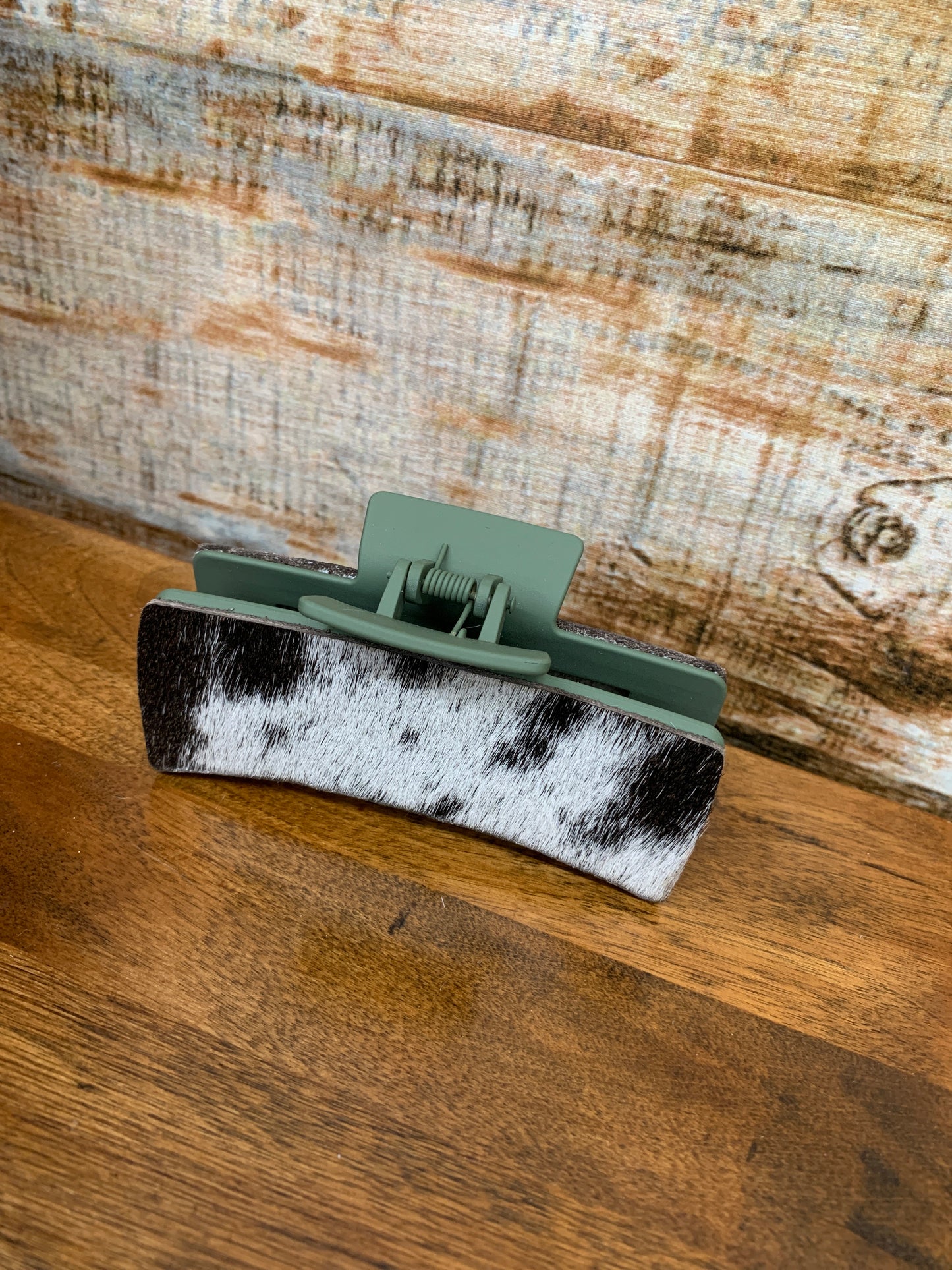 TC Cowhide Claw Clips