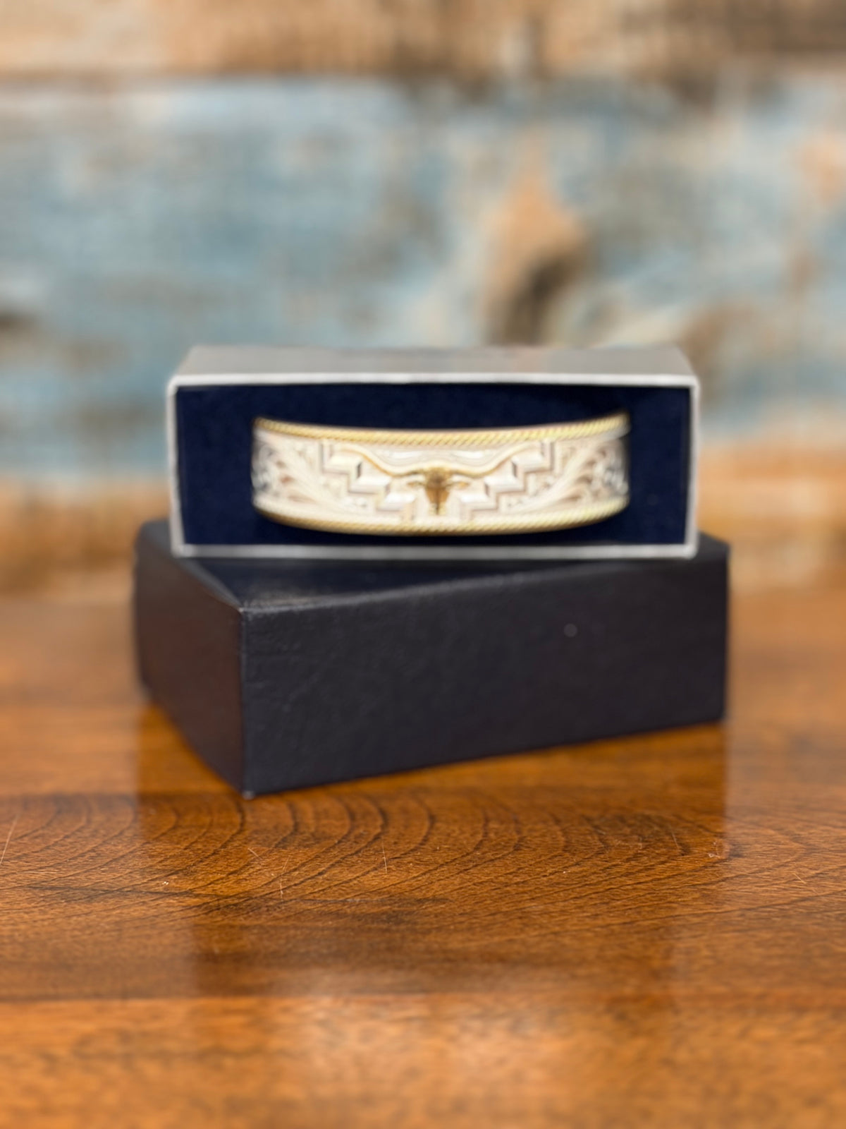 Steerhead Cuff