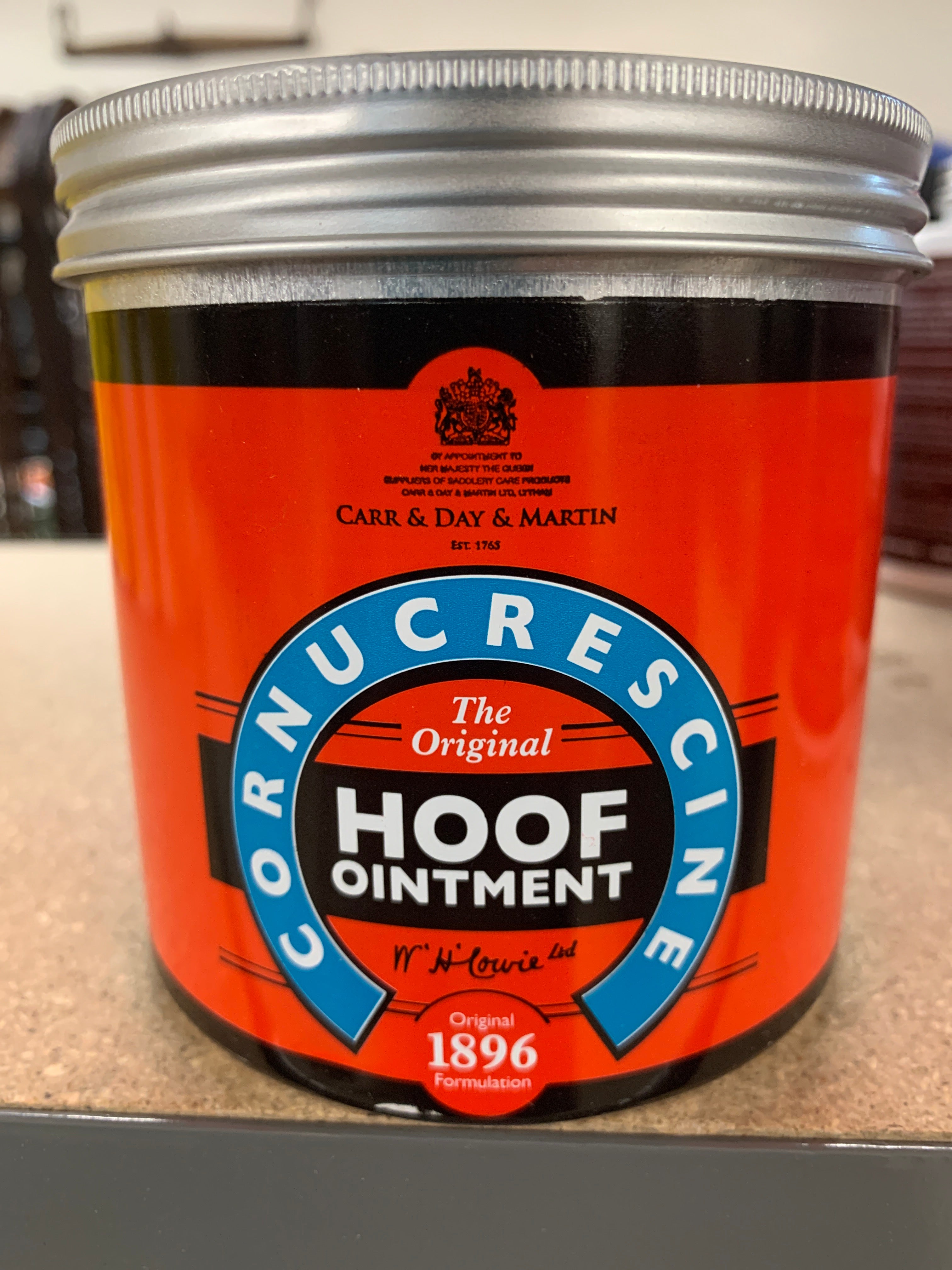 Carr Day Martin Cornucrescine Black Hoof Balm