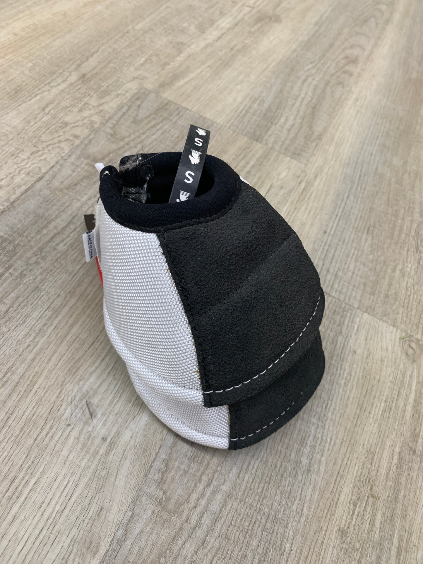Small CE No Turn XT Bell Boots