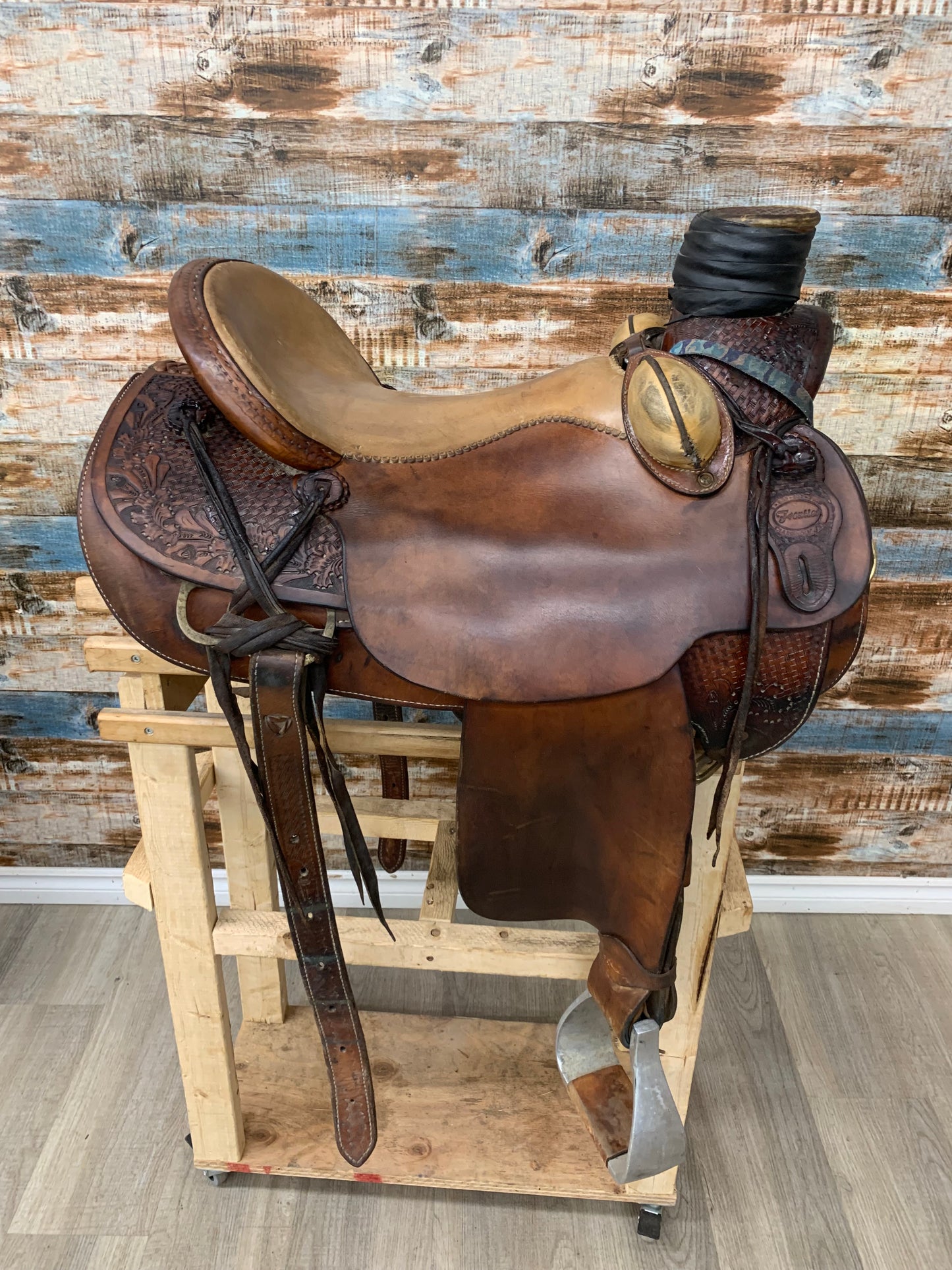 Used Frontier saddle