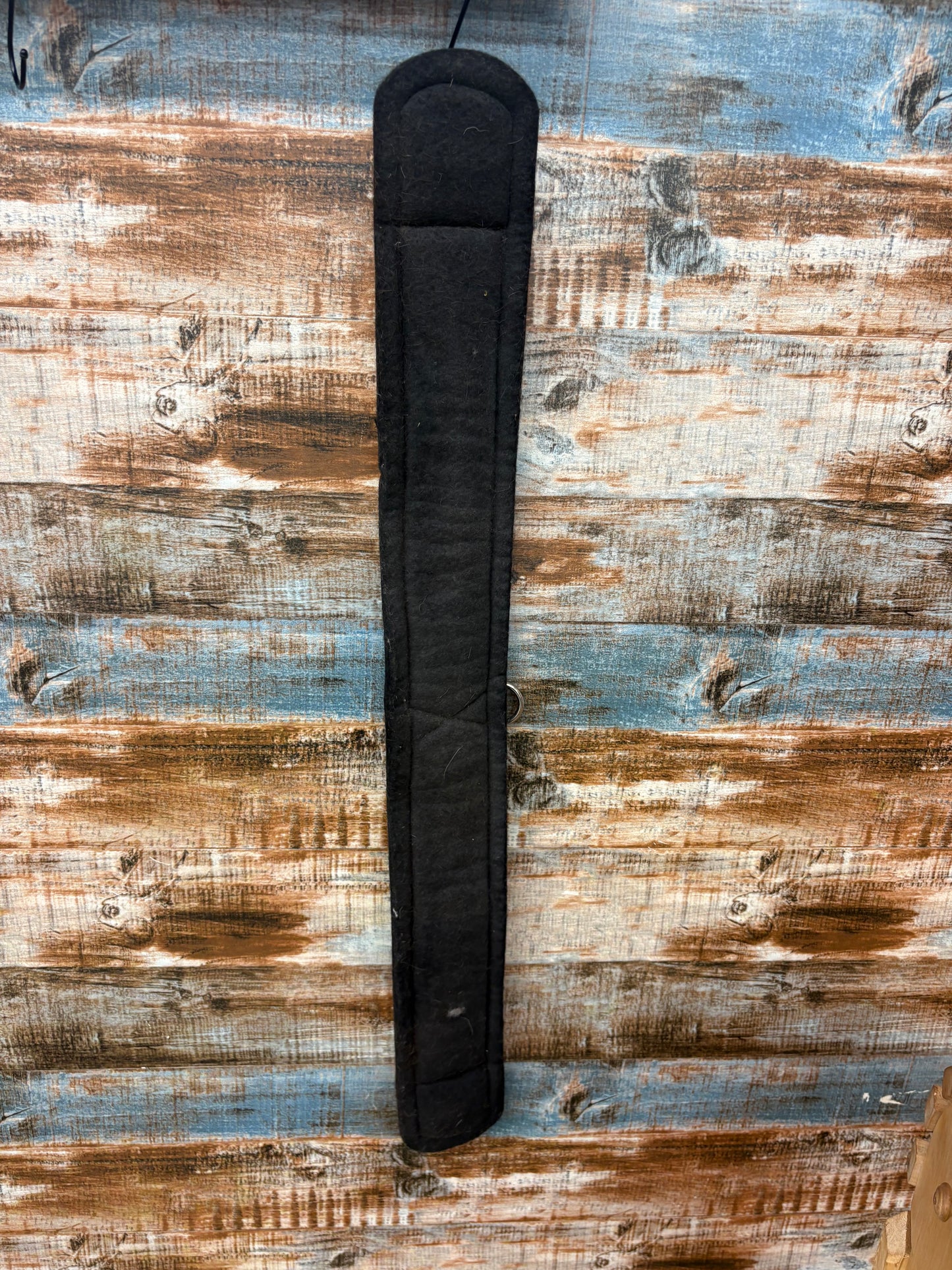 Used Weaver Felt Cinch