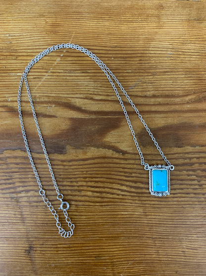 Silver Rope Edge Turquoise Pendant Necklace 20” .925