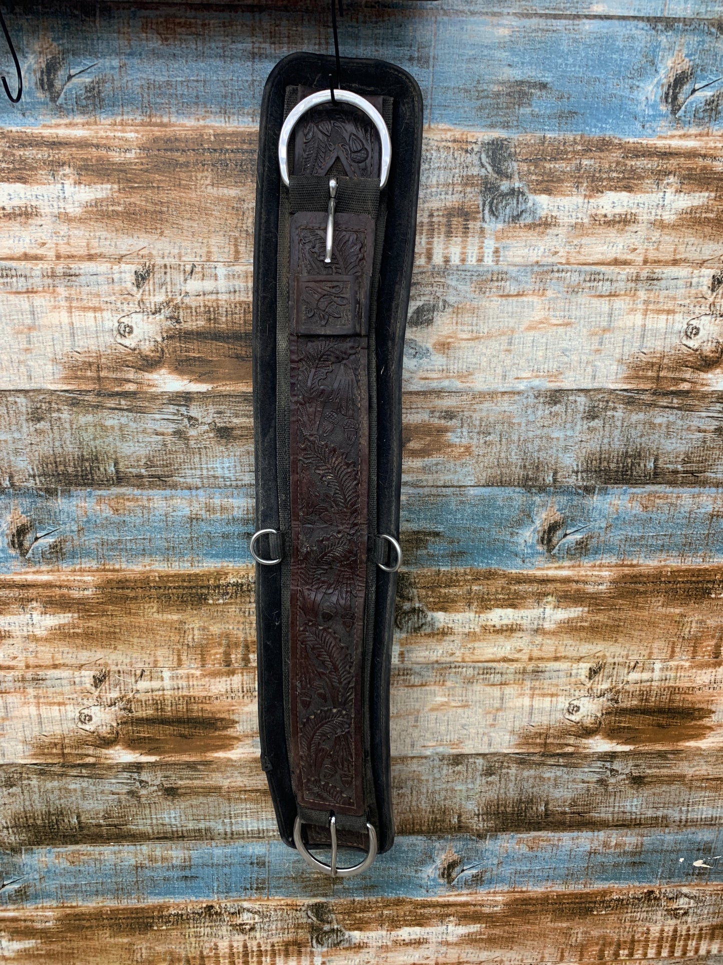 Used Cinch w/ Leather 32”
