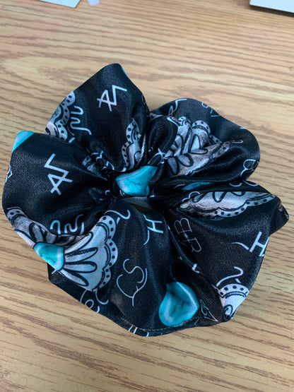 Snowberry Hair Scrunchies