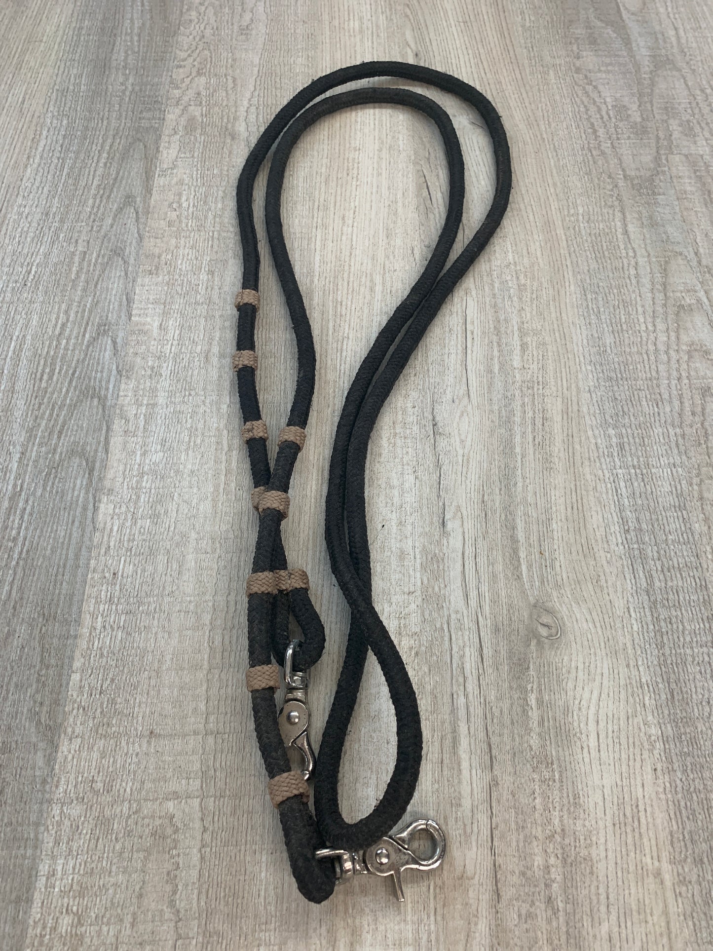 Used nylon clip reins