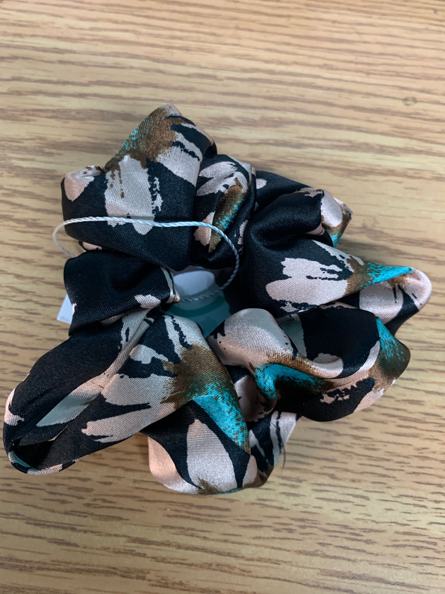 Snowberry Hair Scrunchies