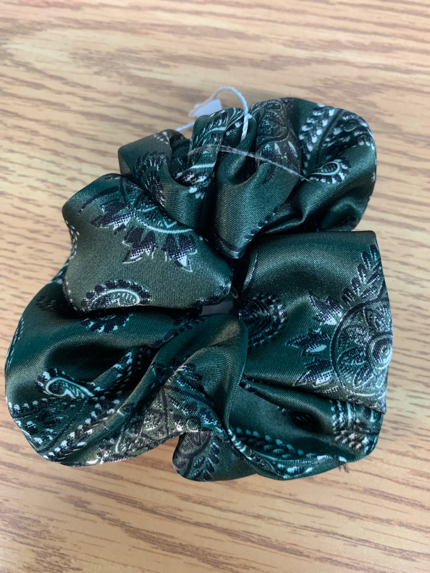 Snowberry Hair Scrunchies