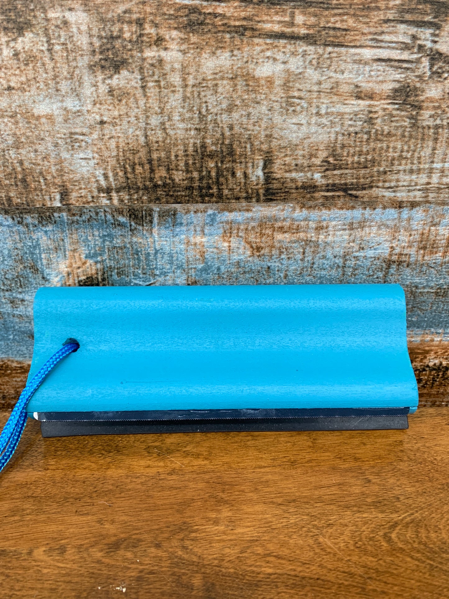 Two in One Shedding/Sweat Scraper