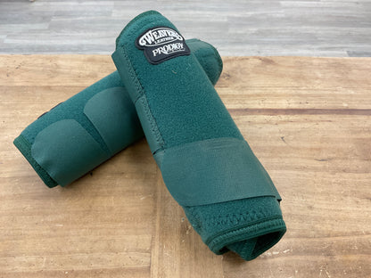 Used Weaver Green Front Medium Boots