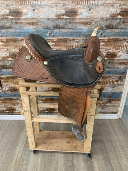 Used Dakota Saddle