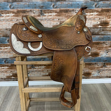 Load image into Gallery viewer, Used Dale Chavez Saddle
