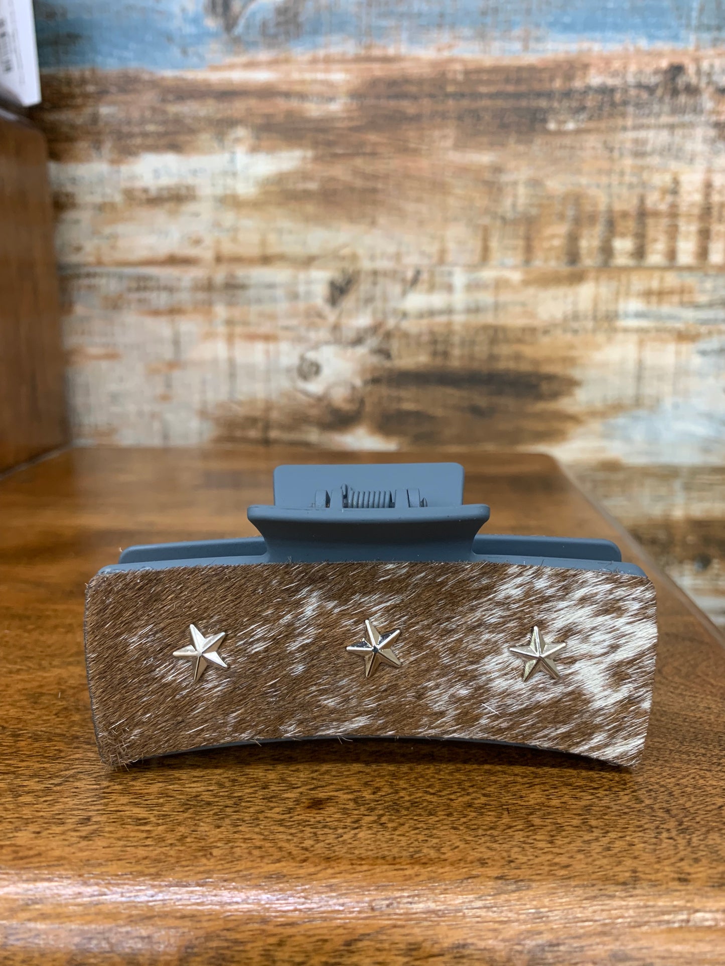 TC Hide On Hair With Gems Claw Clips