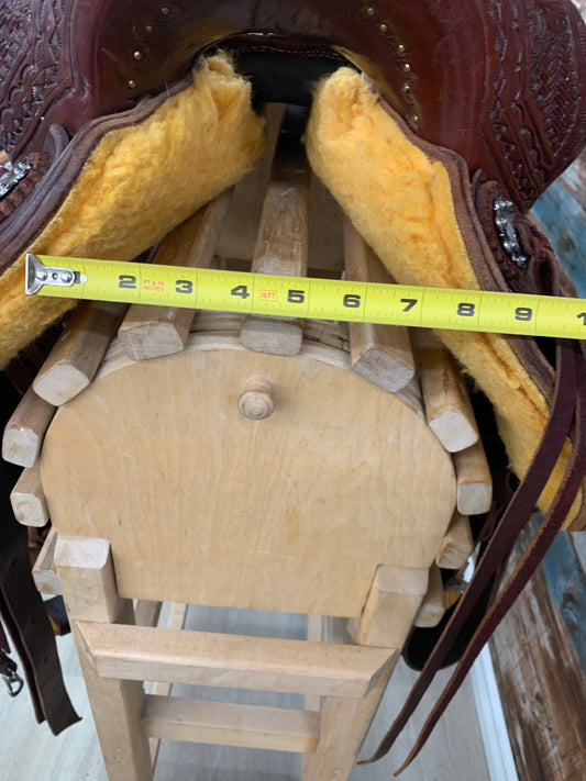 Used HR  Barrel saddle