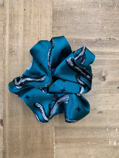 Snowberry Hair Scrunchies