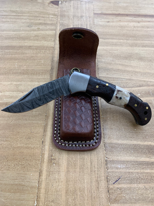 Titan Pocket Knife Walnut Wood and Stag