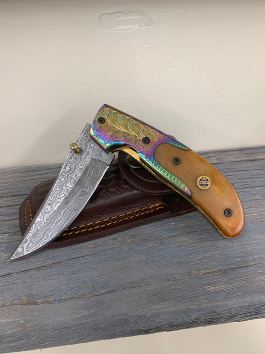 Titan Exquisite Pocket Knife