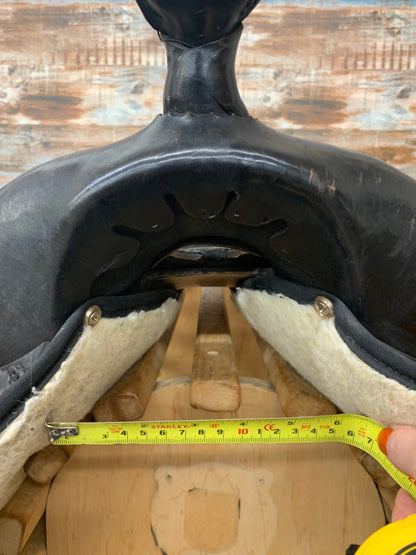 Used SaddleKing Saddle