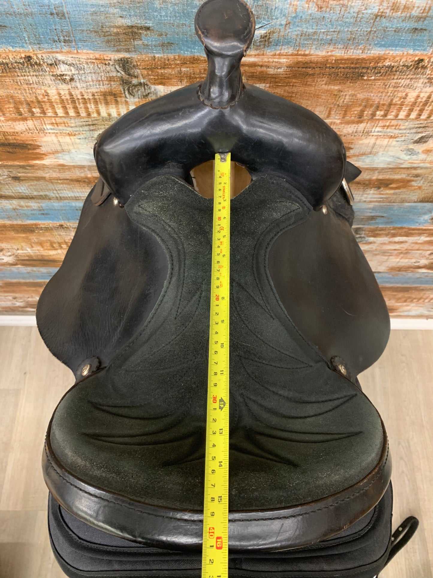Used SaddleKing Saddle