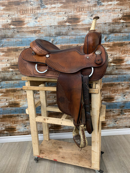 Used Dakota Saddle