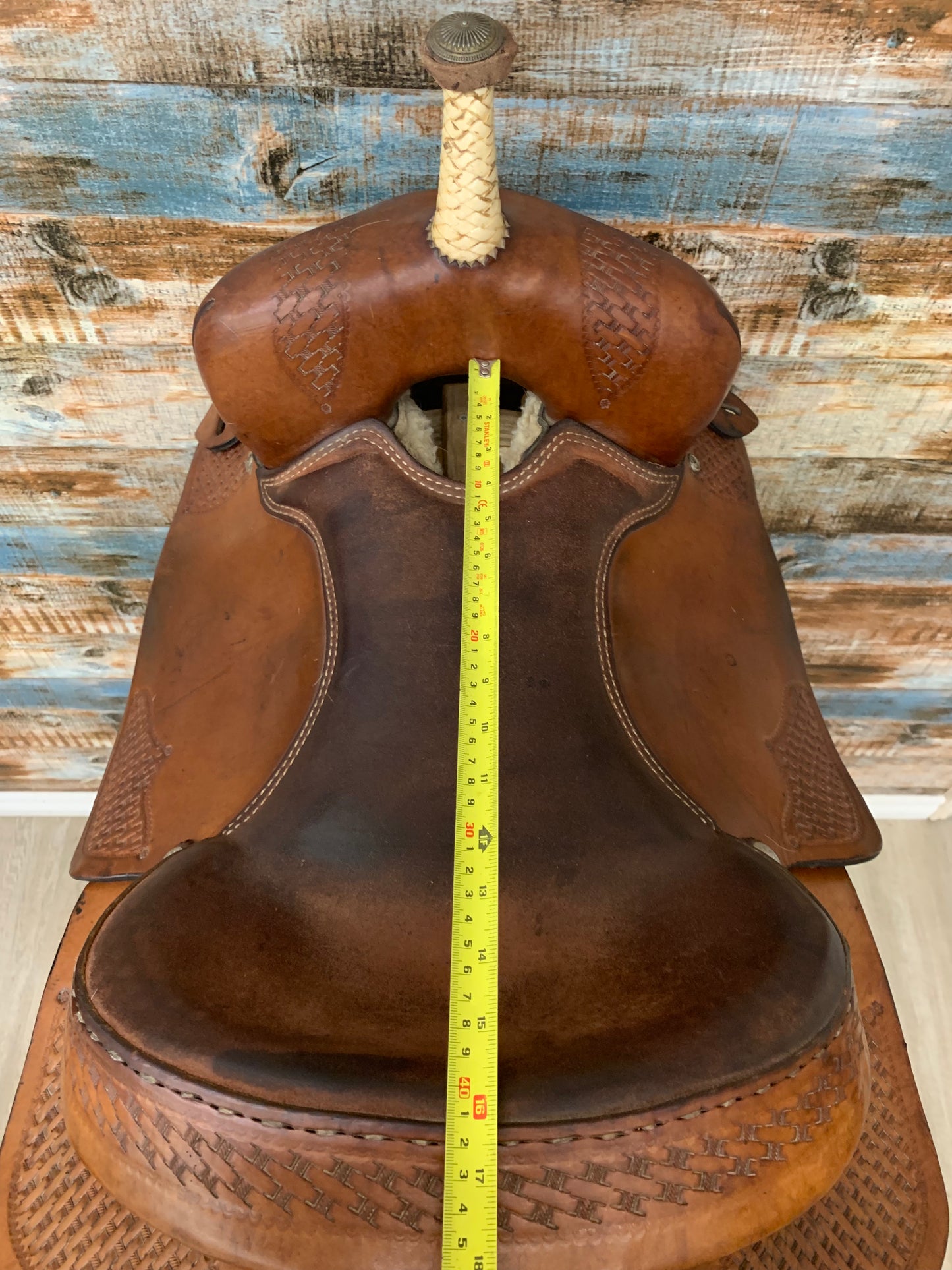 Used Dakota Saddle