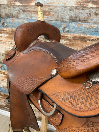 Used Dakota Saddle