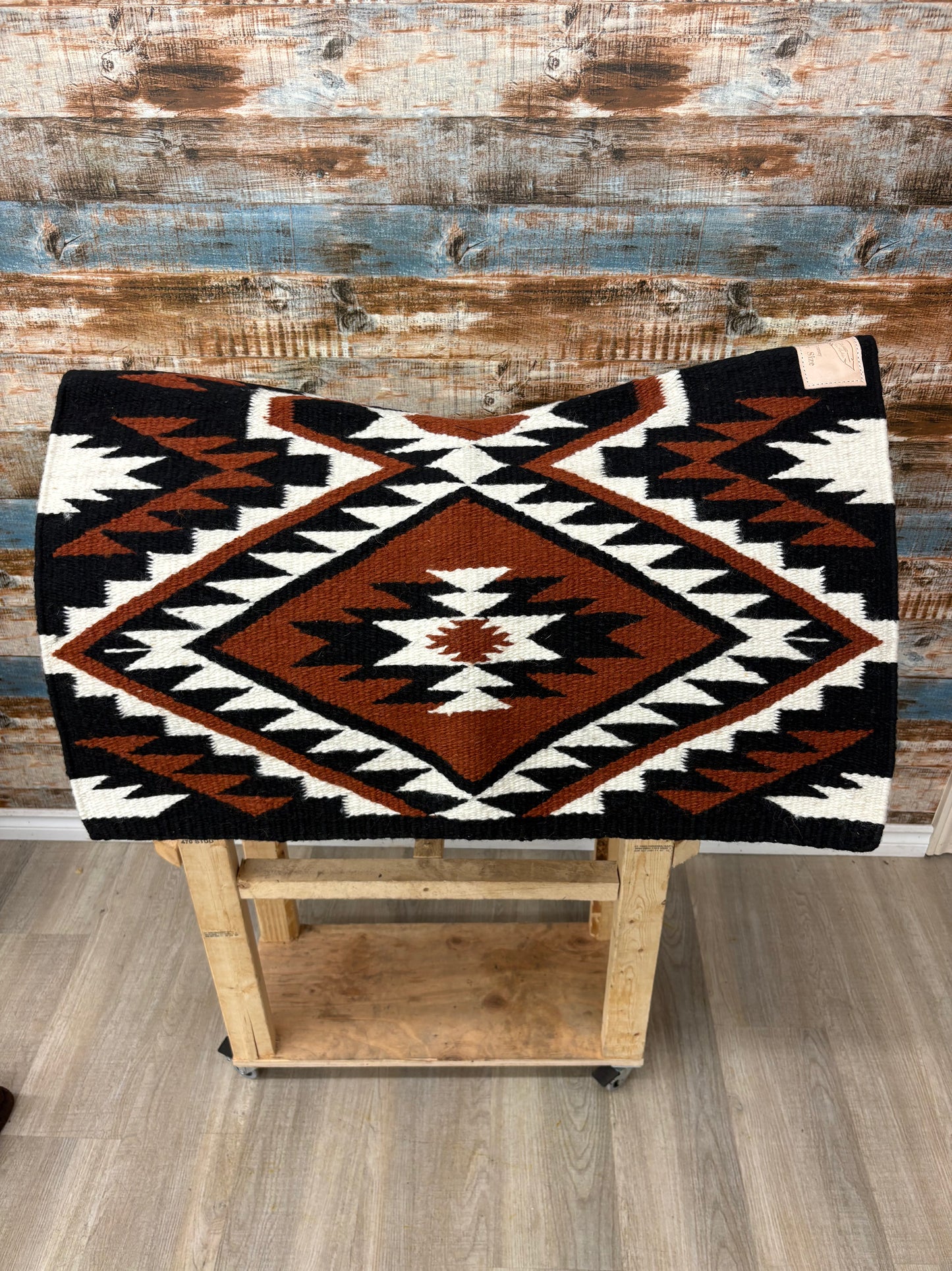 Cuttinup Show Blanket - The Flournoy