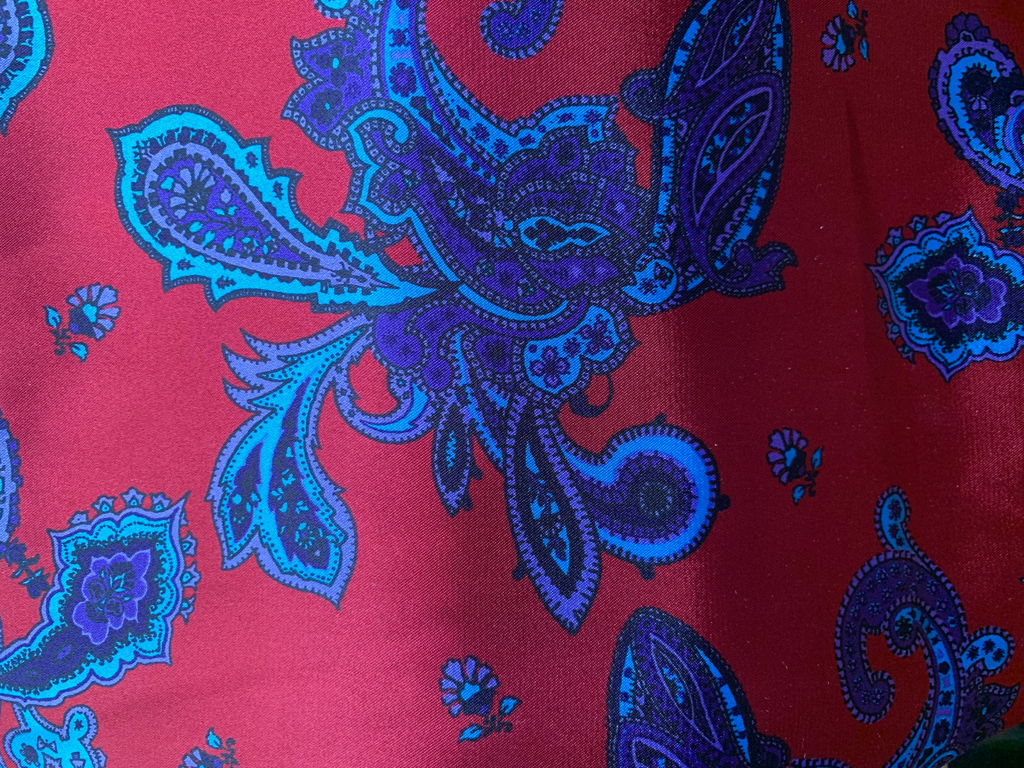 Snowberry Satin Wild Rags