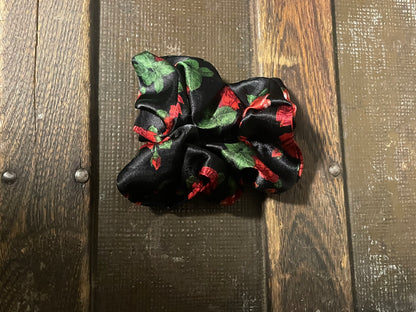 Snowberry Hair Scrunchies